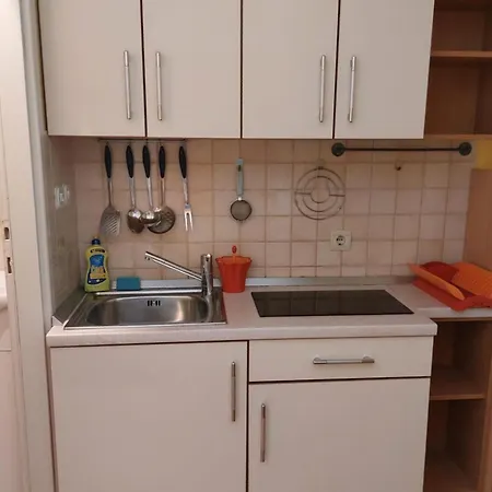 With Parking Space - 25161 Appartement Makarska