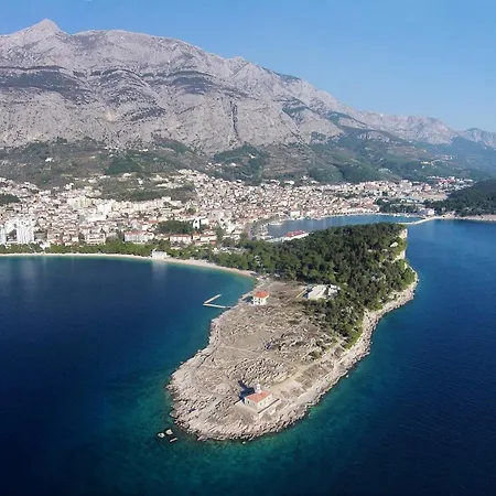 Appartement With Parking Space - 25161