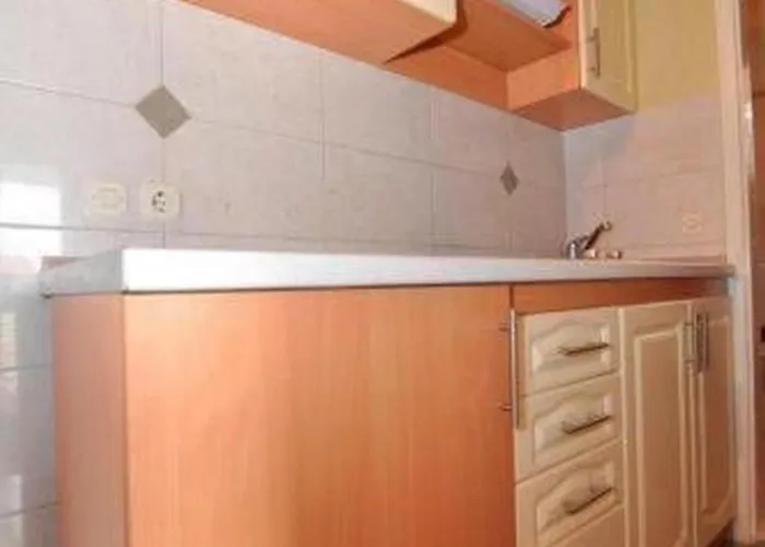 With Parking Space - 25161 Appartement Makarska